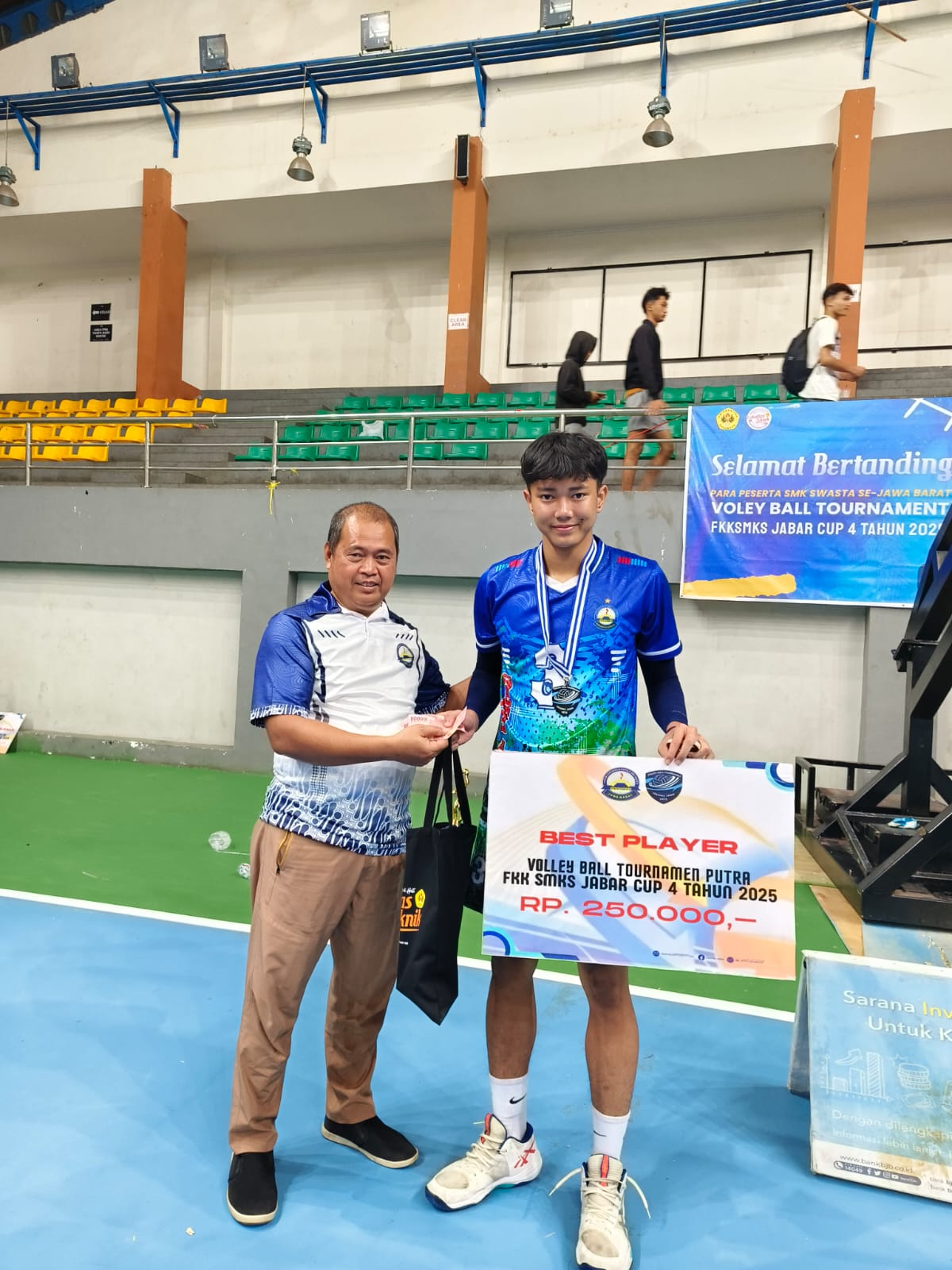 Sukses Meriah Volley Ball Tournament FKKS SMKS Jawa Barat Cup 4 Tahun 2025 - Gambar 2