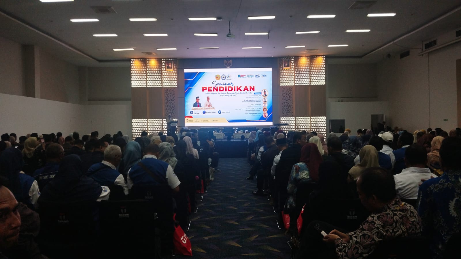 Sinergi FKKS Provinsi Jawa Barat dalam Menjawab Tantangan Realita dan Regulasi Sekolah Swasta di Era Baru